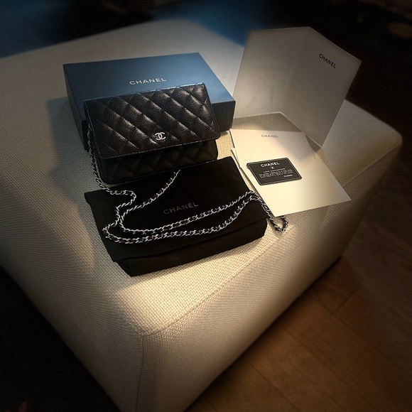 Chanel wallet on chain in black caviar leather with silver hardware - Picture 4 of 8